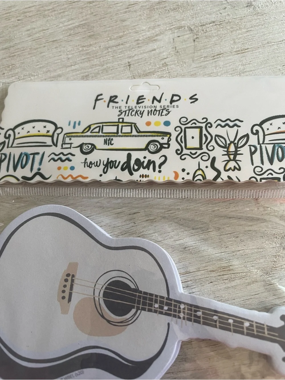 FRIENDS Guitar-Shaped Sticky Notes - Phoebe’s Guitar 🎸